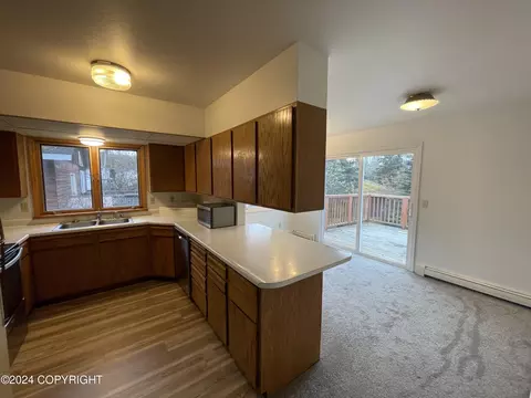 3208 Doris St, Anchorage, AK 99517 photo 5