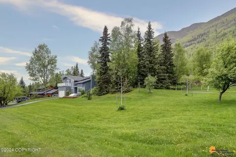 21323 Lowland Ave, Eagle River, AK 99577 photo 33