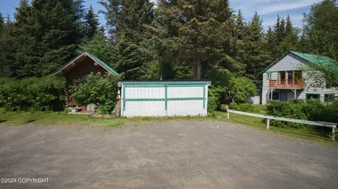 4259 Kachemak Dr, Homer, AK 99603