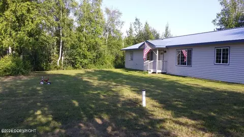 1000 W Cache Dr, Wasilla, AK 99654 photo 2