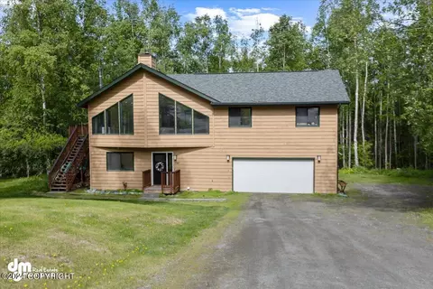 23807 Chandelle Dr, Chugiak, AK 99567
