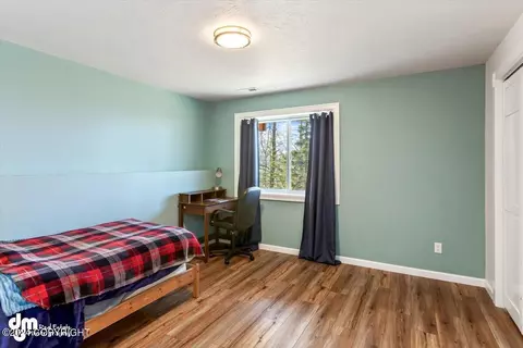 Bedroom - 18816 Roads End Cir, Eagle River, AK 99577 photo 4 of 5
