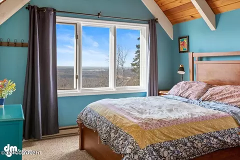 Bedroom - 18816 Roads End Cir, Eagle River, AK 99577 photo 1 of 5