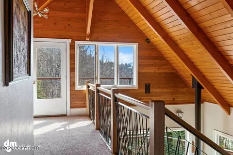 Entry Way - 18816 Roads End Cir, Eagle River, AK 99577 photo 7 of 8