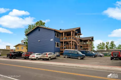 1009 W 30th St, Anchorage, AK 99503