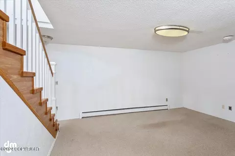 Living - 14715 Terrace Ln, Eagle River, AK 99577 photo 8 of 10