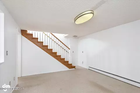 Living - 14715 Terrace Ln, Eagle River, AK 99577 photo 9 of 10