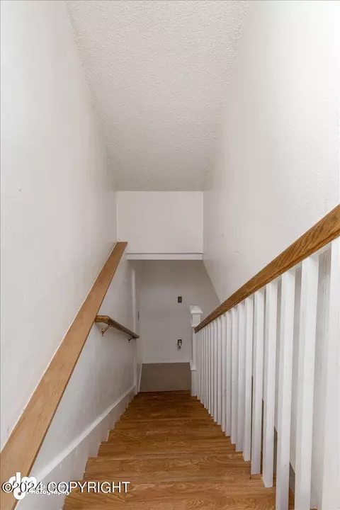 Entry Way - 14715 Terrace Ln, Eagle River, AK 99577 photo 4 of 4