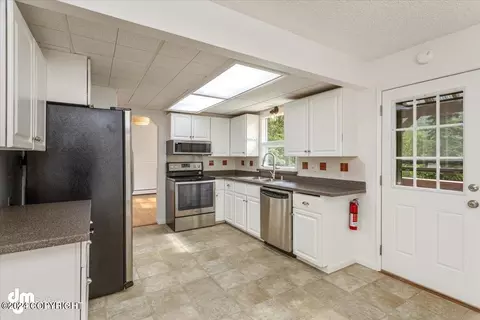 Kitchen - 14715 Terrace Ln, Eagle River, AK 99577 photo 1 of 5