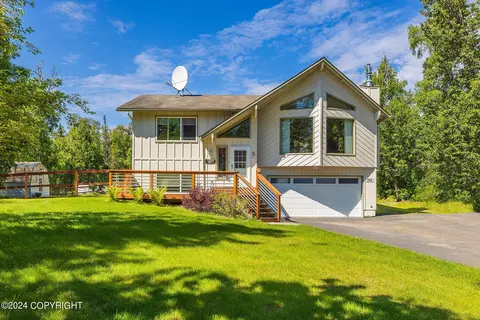 2200 N Claridge Ct, Wasilla, AK 99654