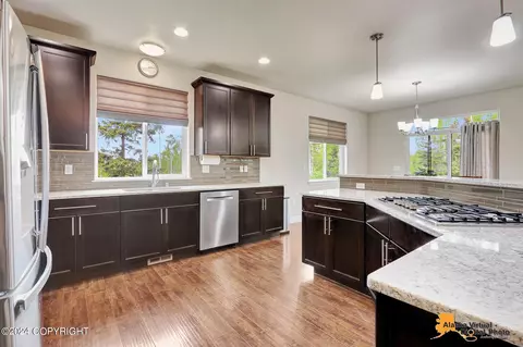 Kitchen - 18231 Muldrow St, Eagle River, AK 99577 photo 3 of 7
