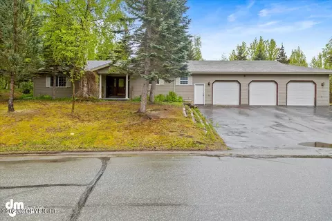 136 E Bridgestone Dr, Wasilla, AK 99654