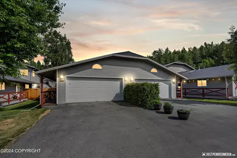 16621 Rivers Edge Ln # 22, Eagle River, AK 99577