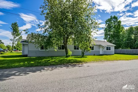 1910 Cleveland Ave, Anchorage, AK 99517