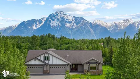 10730 N Dallas Cir, Palmer, AK 99645
