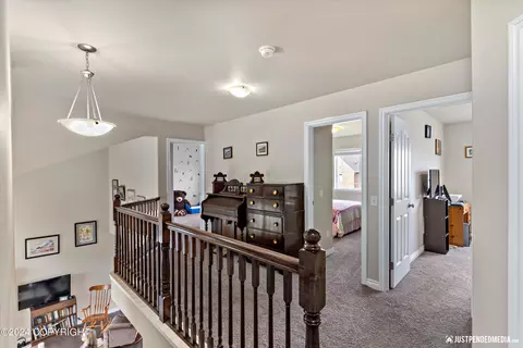 Entry Way - 3285 Morgan Loop, Anchorage, AK 99516 photo 4 of 4