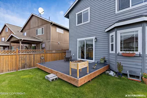 Exterior - 3285 Morgan Loop, Anchorage, AK 99516 photo 7 of 9