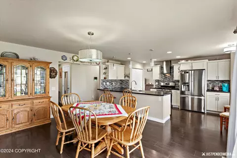 Dining - 3285 Morgan Loop, Anchorage, AK 99516 photo 2 of 2