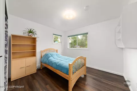 Bedroom - 1227 E 27th Ave, Anchorage, AK 99508 photo 2 of 5