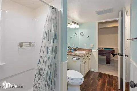 Bath - 4822 Hunter Dr, Anchorage, AK 99502 photo 10 of 10