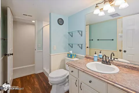 Bath - 4822 Hunter Dr, Anchorage, AK 99502 photo 9 of 10