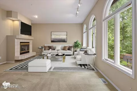 Living - 4822 Hunter Dr, Anchorage, AK 99502 photo 2 of 10