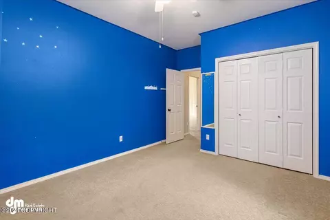 Bedroom - 4822 Hunter Dr, Anchorage, AK 99502 photo 3 of 5