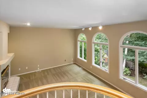 Living - 4822 Hunter Dr, Anchorage, AK 99502 photo 3 of 10