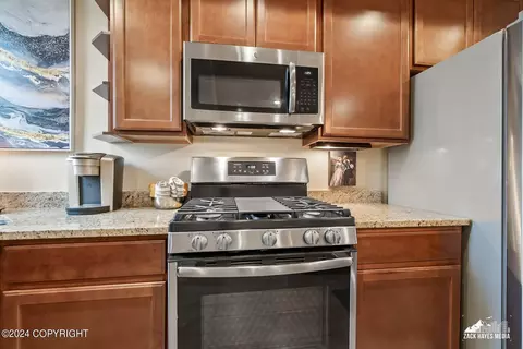 Kitchen - 237 Cook Inlet Loop # 2C, Anchorage, AK 99501 photo 9 of 11