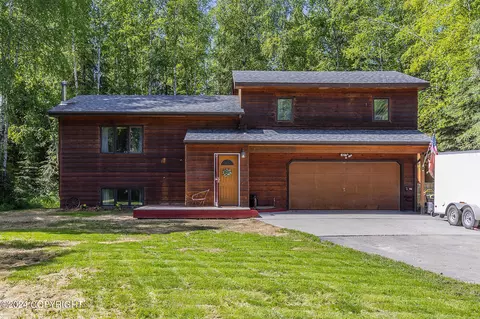 3085 Mellow Woods Dr, North Pole, AK 99705