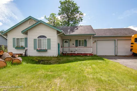 217 Susieana Ln, Kenai, AK 99611