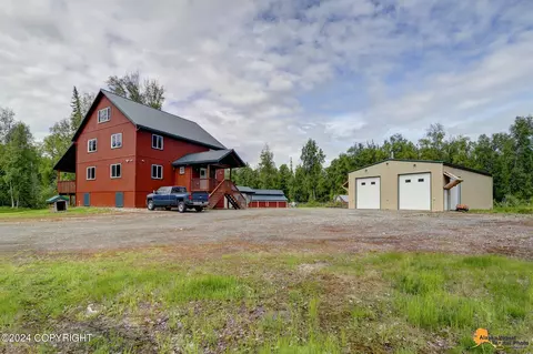 38019 S Parks Hwy, Talkeetna, AK 99676