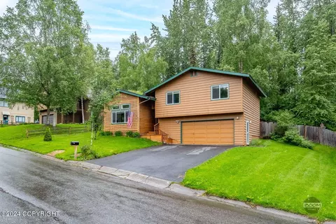 2060 Tudor Hills Ct, Anchorage, AK 99507
