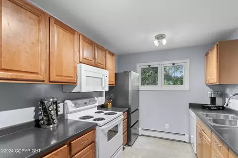 3706 Oregon Dr, Anchorage, AK 99517 photo 9