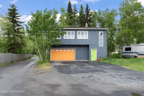 3706 Oregon Dr, Anchorage, AK 99517