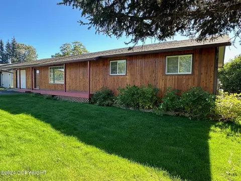 287 E Bayview Ave, Homer, AK 99603