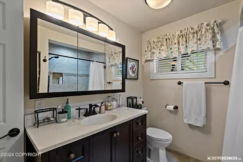 1411 Wolverine St, Anchorage, AK 99504 photo 23