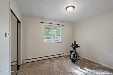 1411 Wolverine St, Anchorage, AK 99504 photo 18