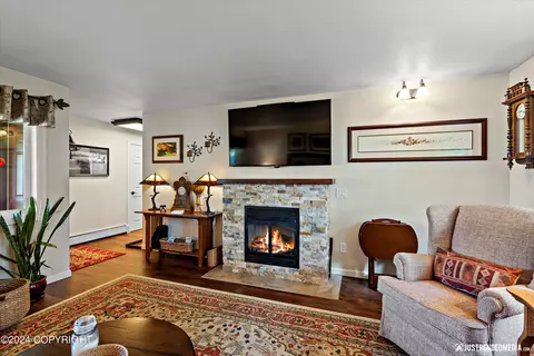 1411 Wolverine St, Anchorage, AK 99504 photo 7