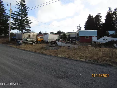 3054 Melnitsa Ln, Kodiak, AK 99615
