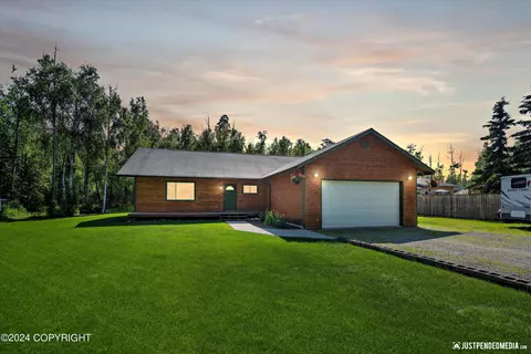 5330 W Bromley Dr, Wasilla, AK 99623