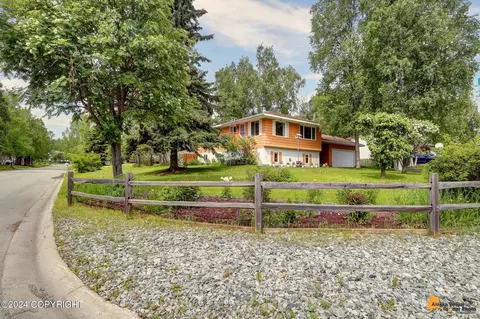 749 Rappe Ct, Anchorage, AK 99518
