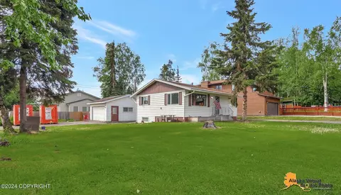 286 Fern Ln, Anchorage, AK 99504