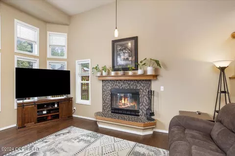 Living - 19732 Samalga Cir, Eagle River, AK 99577 photo 3 of 5