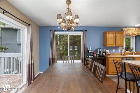 Dining - 19732 Samalga Cir, Eagle River, AK 99577 photo 3 of 4