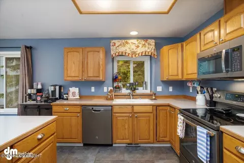Kitchen - 19732 Samalga Cir, Eagle River, AK 99577 photo 6 of 6