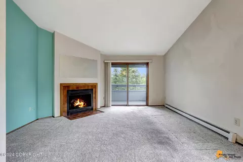 Living - 1859 E Tudor Rd # C-304, Anchorage, AK 99507 photo 3 of 4