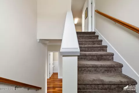 Entry Way - 16188 Rosenburg Cir, Eagle River, AK 99577 photo 6 of 8