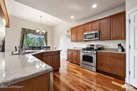 Kitchen - 16188 Rosenburg Cir, Eagle River, AK 99577 photo 7 of 10
