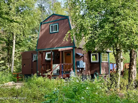 33569 E Gronvold Dr, Chickaloon, AK 99674